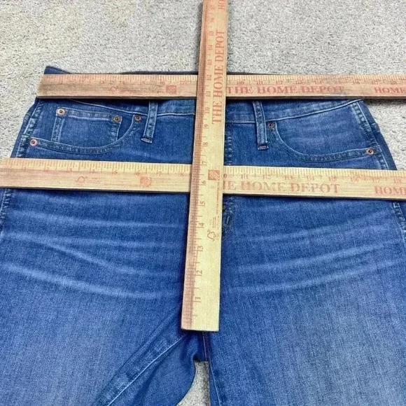 J.Crew Jeans Vintage Straight Blue 4 Button Fly Pockets Women’s Size 30 - Picture 2 of 13